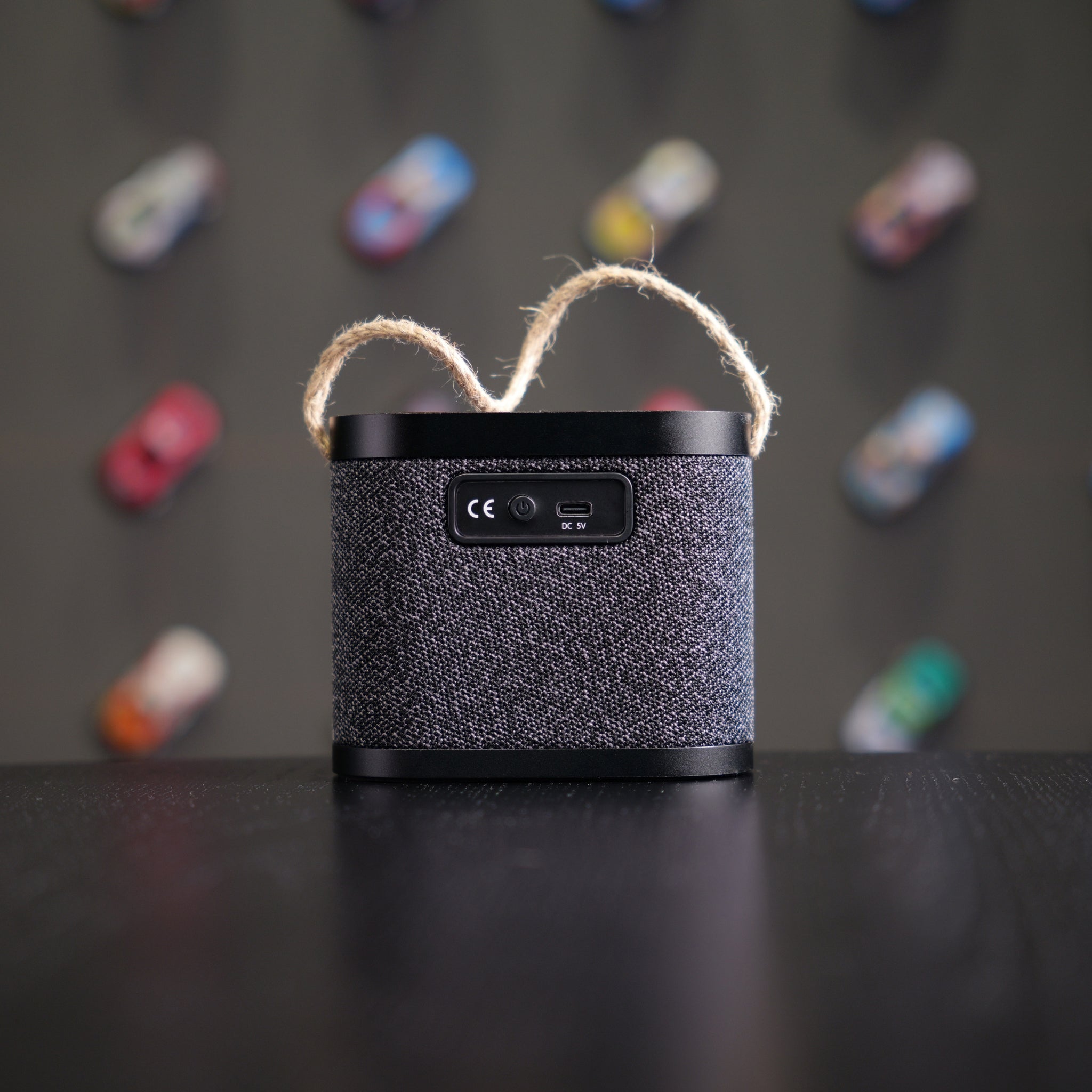 Boxă wireless compactă și stylish