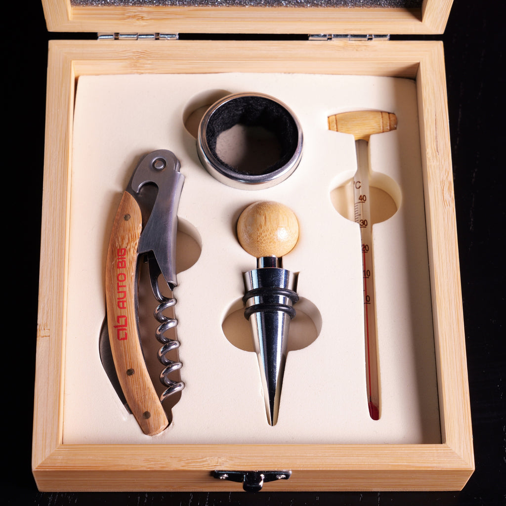 Set de accesorii pentru vin