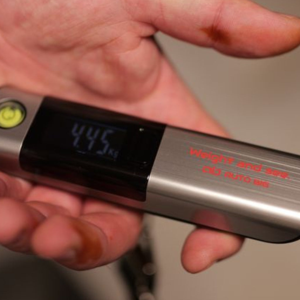 Cântar electronic pentru bagaj și centimetru